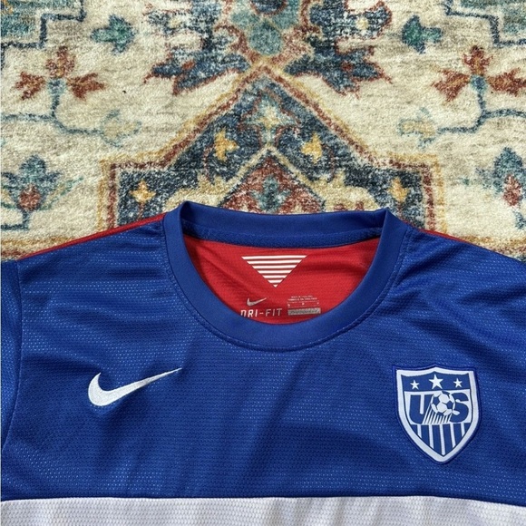 Nike Team USA Soccer Jersey Small - Picture 4 of 7